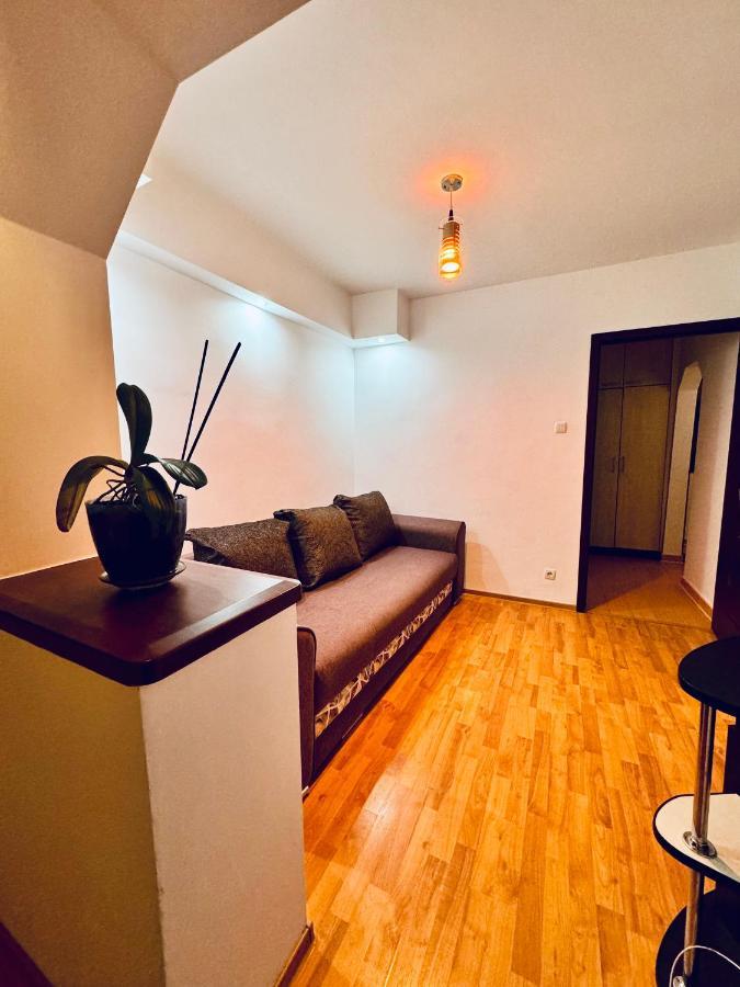 شقة Altheda Living Eroilor 116-A4 سوتْشافا المظهر الخارجي الصورة